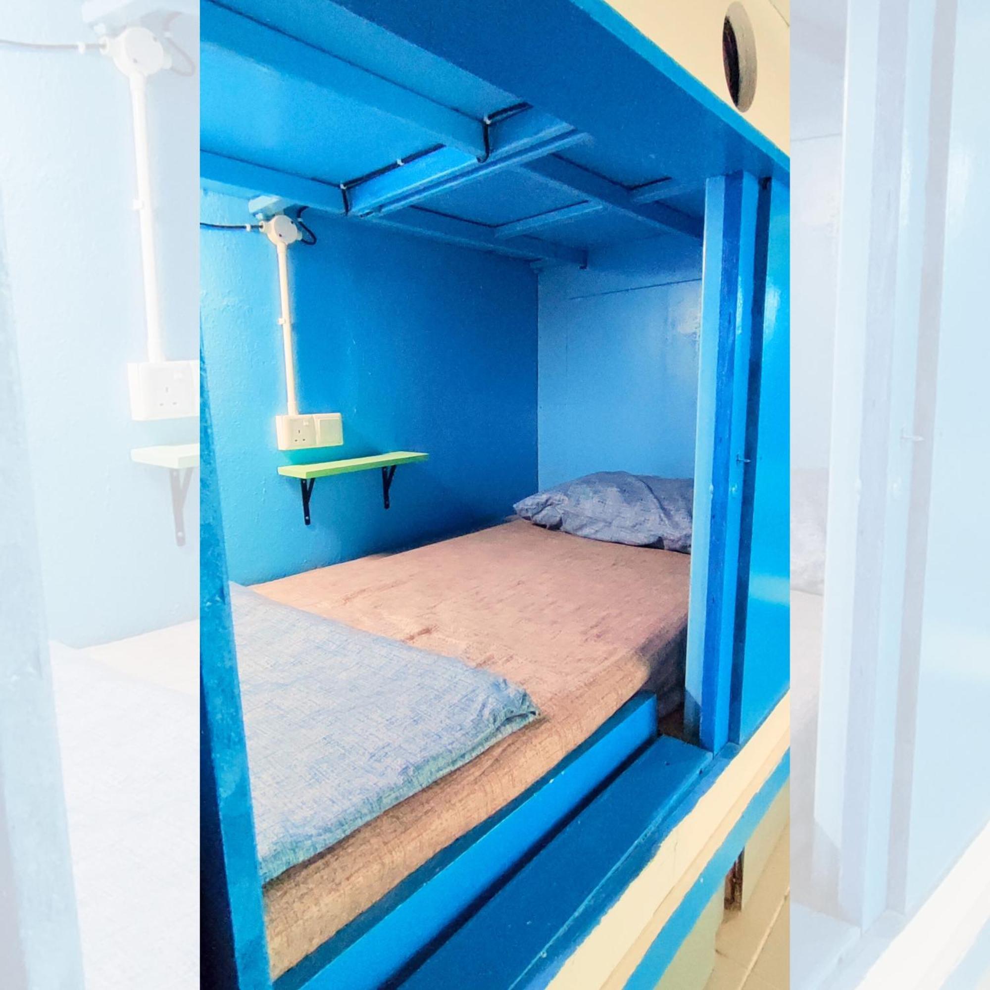 Bestow Capsule Hostel Kuala Lumpur Exterior foto
